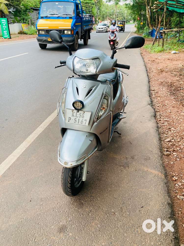New tire new battery, full condition
