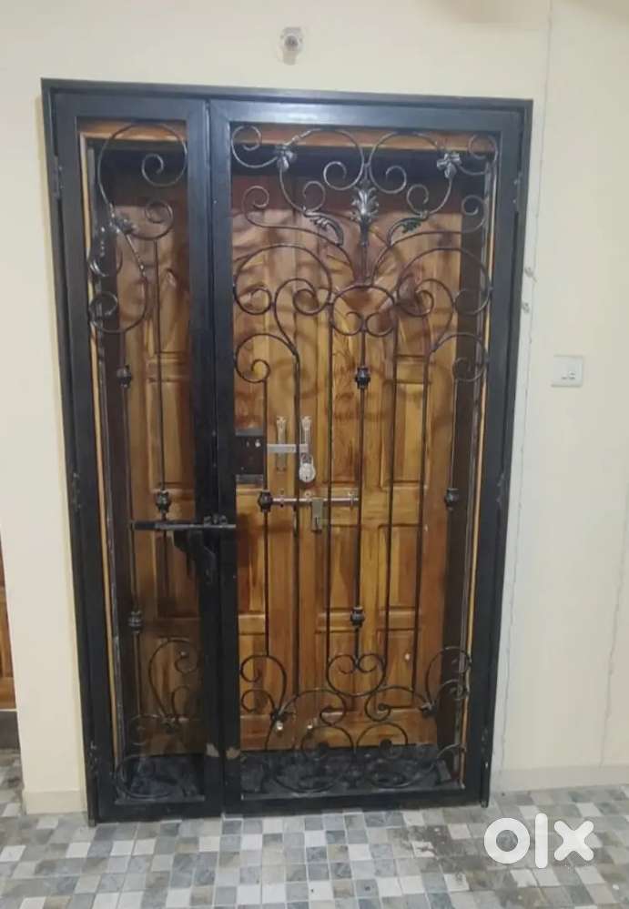 Omkar Nagar Nagpur Clear Title On Road 2 bhk flat