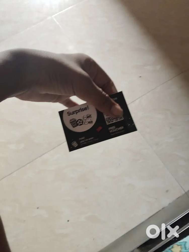 I am selling my 14000 smart watch just for 3000