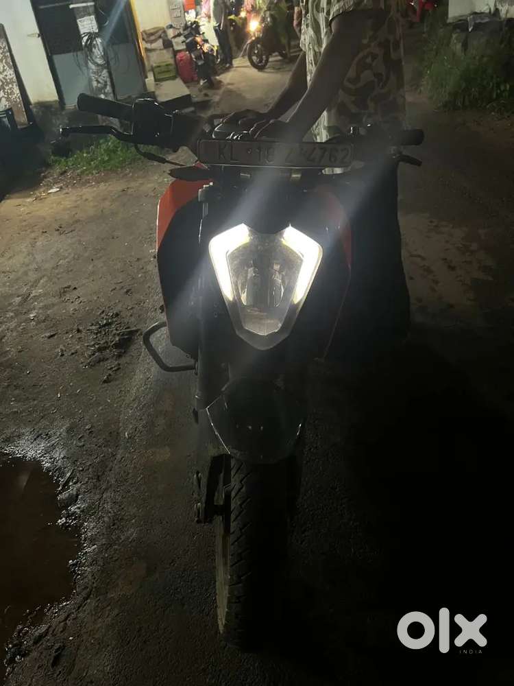 Registration 2021
Insurance  29/12/2025
Polution  29/5/2026

Km 37000