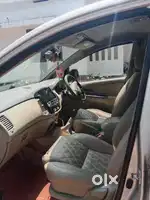 Toyota Innova 2013 Diesel 330000 Km Driven