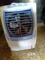 Good and running condition Desert Medium size air cooler for sale.