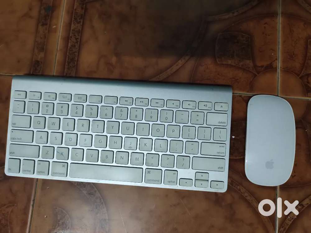Apple Ipod Shuffle & Apple Wireless Keyboard and Mouse Good Condition