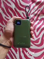 Urbn power bank only 7 days used with full 1 year warranty