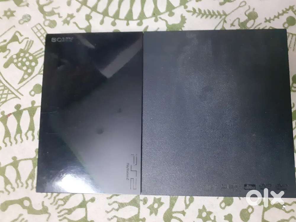 Playstation2 very good condition 2 joy sticks ,,wire,8mbmemory card ,4