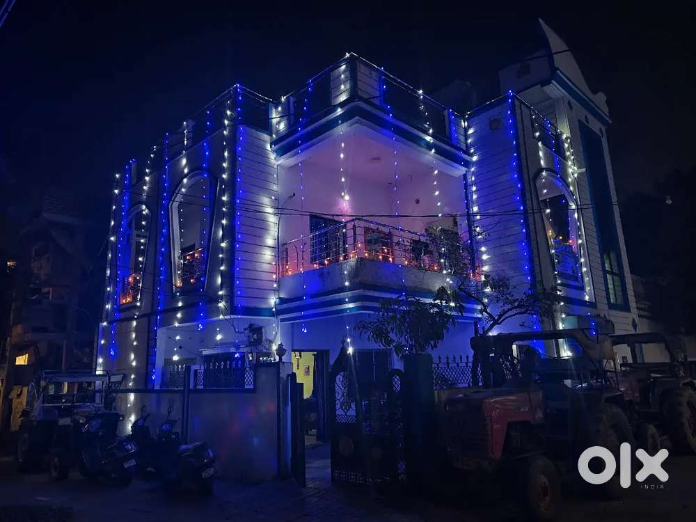 Bachelor not allowed small family