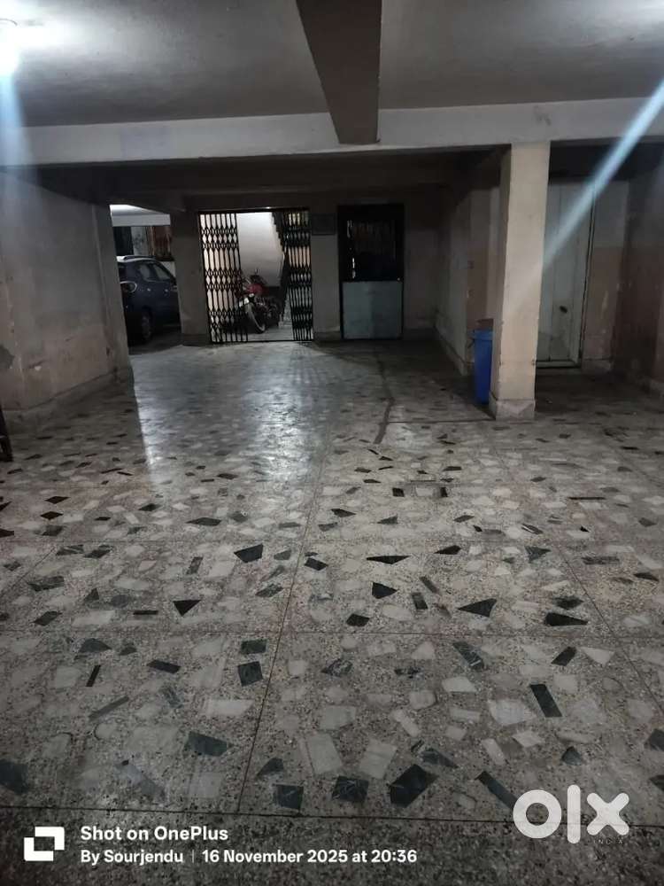 Car parking at Valley Park Garia 700084