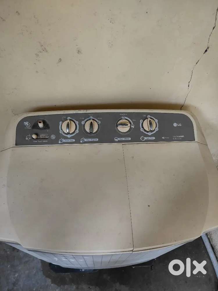 LG Semi Automatic Washing Machine