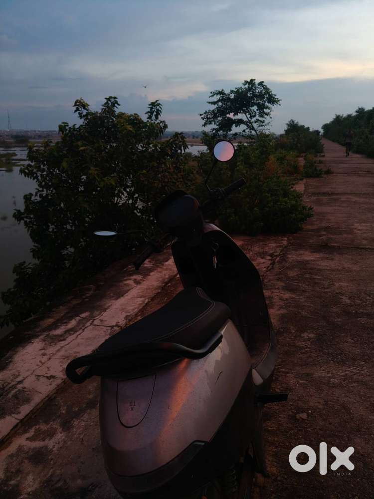 Ola with keys , 4kw , 1 year old , scooter