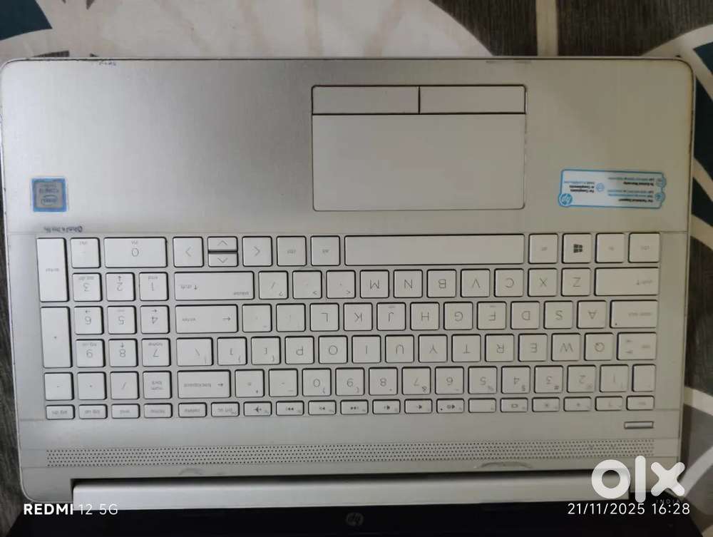 HP Laptop :- 15-da0326TU
