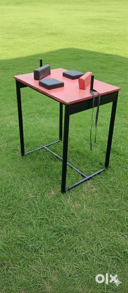 Armwrestling table for rent
