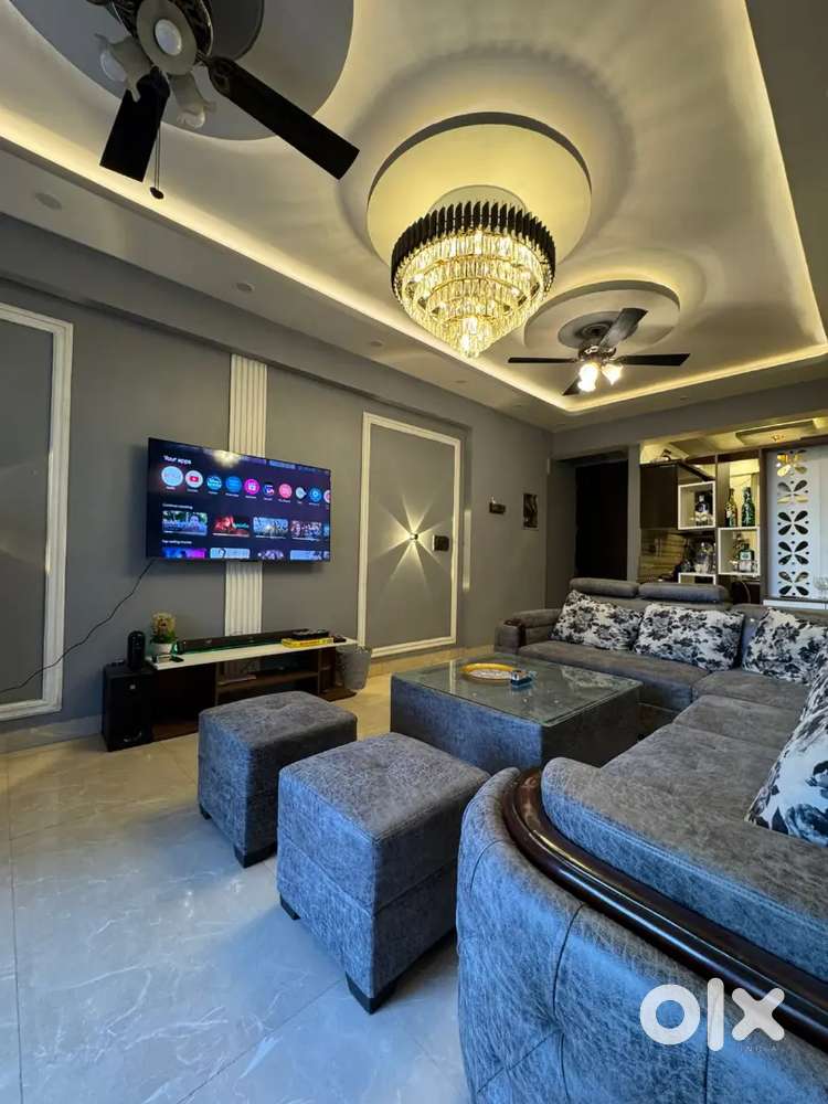 3BHK/2BHK fully furnished independent luxury flat FoR all At GMS road