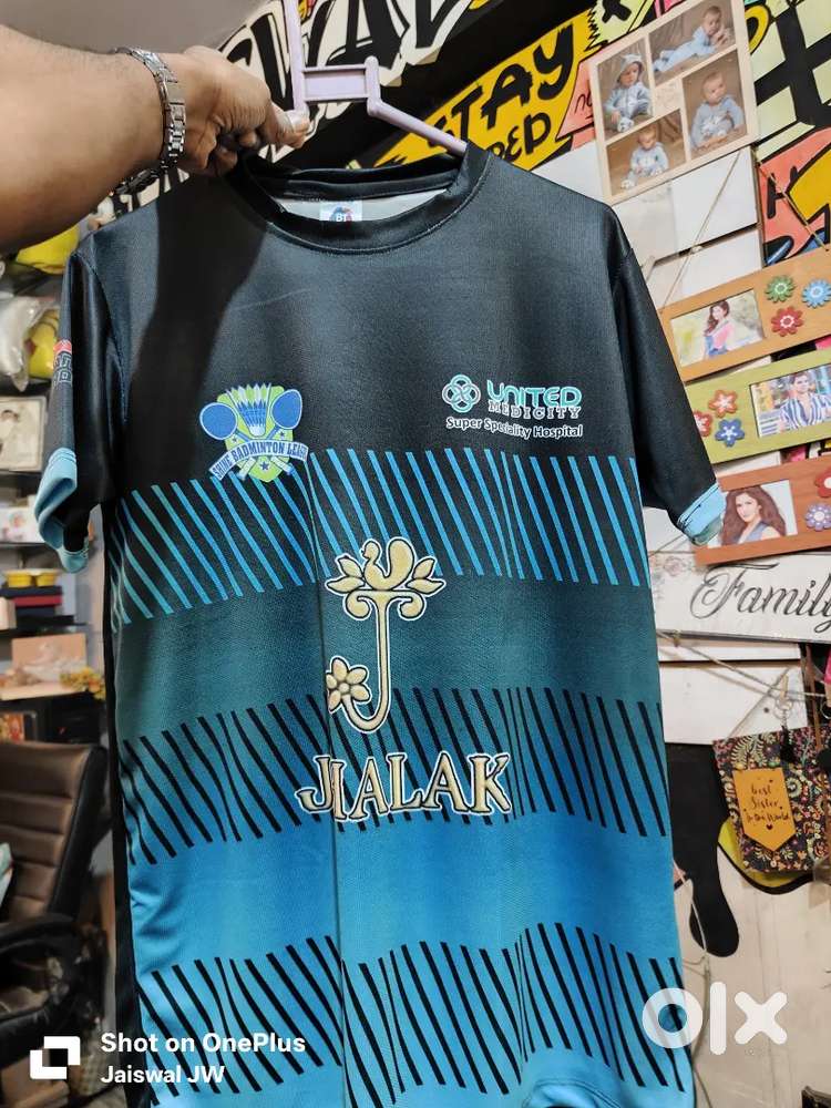 T-shirt Graphic Designer Photoshop & coral