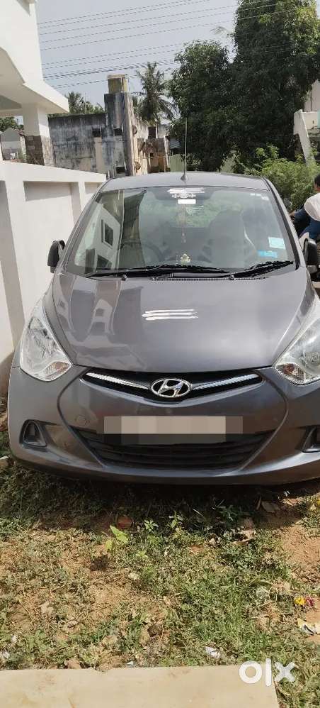 Hyundai EON 2017 Petrol Well Maintained