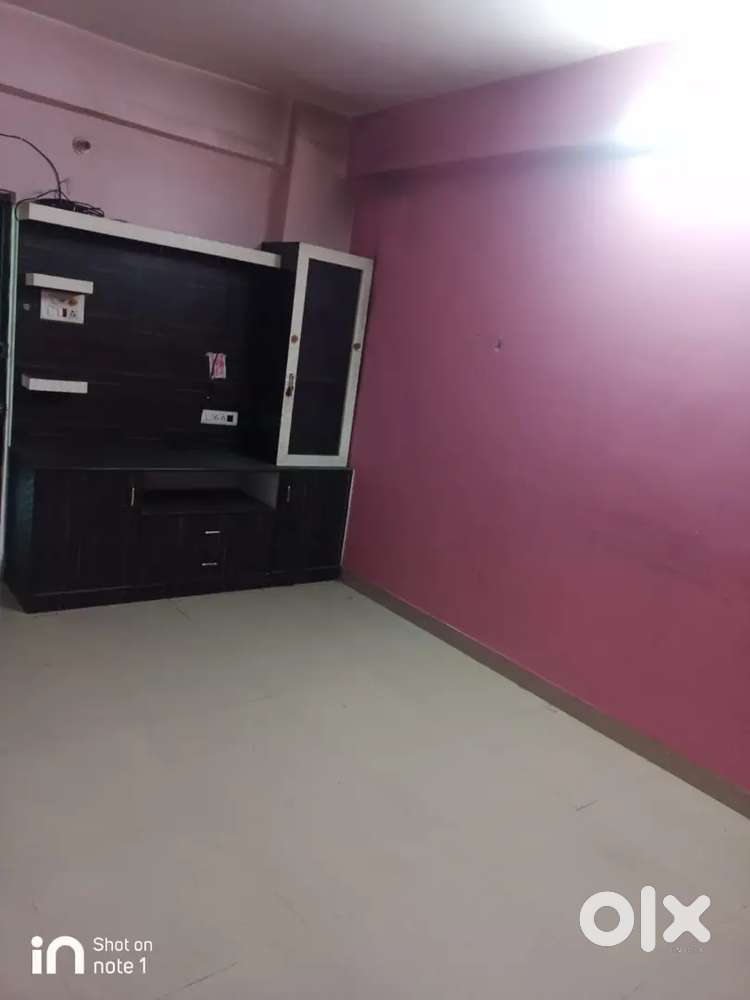 2 BHK FLAT With parking and 24hour guard with big hall & coward