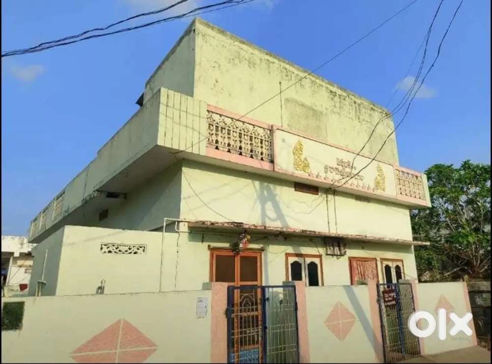 Beautiful individual house with spacious and beautiful finishing