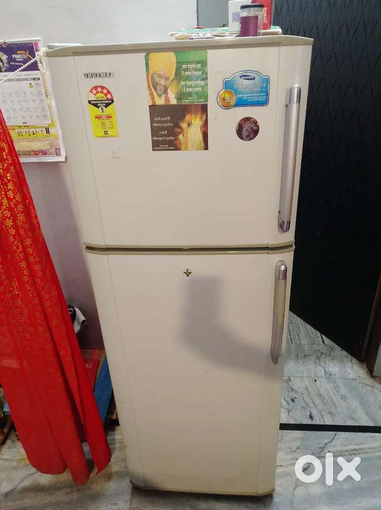 Samsung refrigerator 315 Ltr gross volume, 289 Ltr storage volume