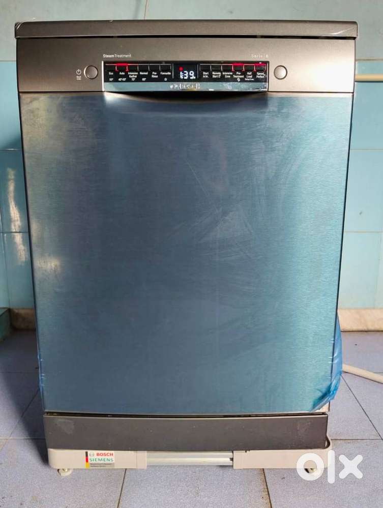 Bosch Dishwasher  1 month old  Warranty, original stand, bills