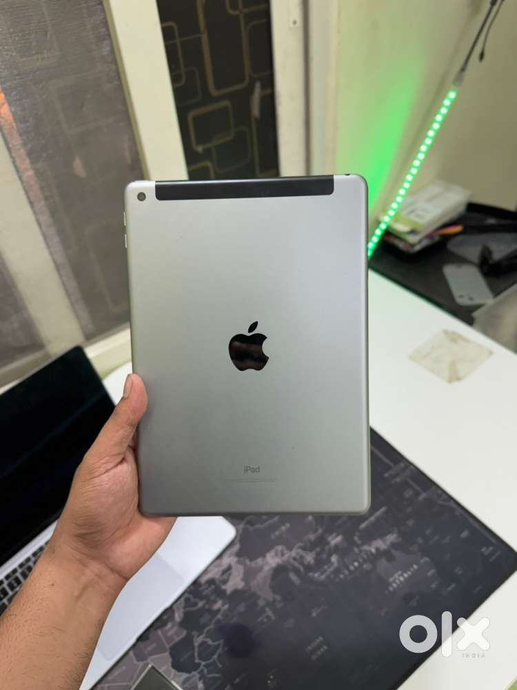 Ipad 6th generation wifi + LTE