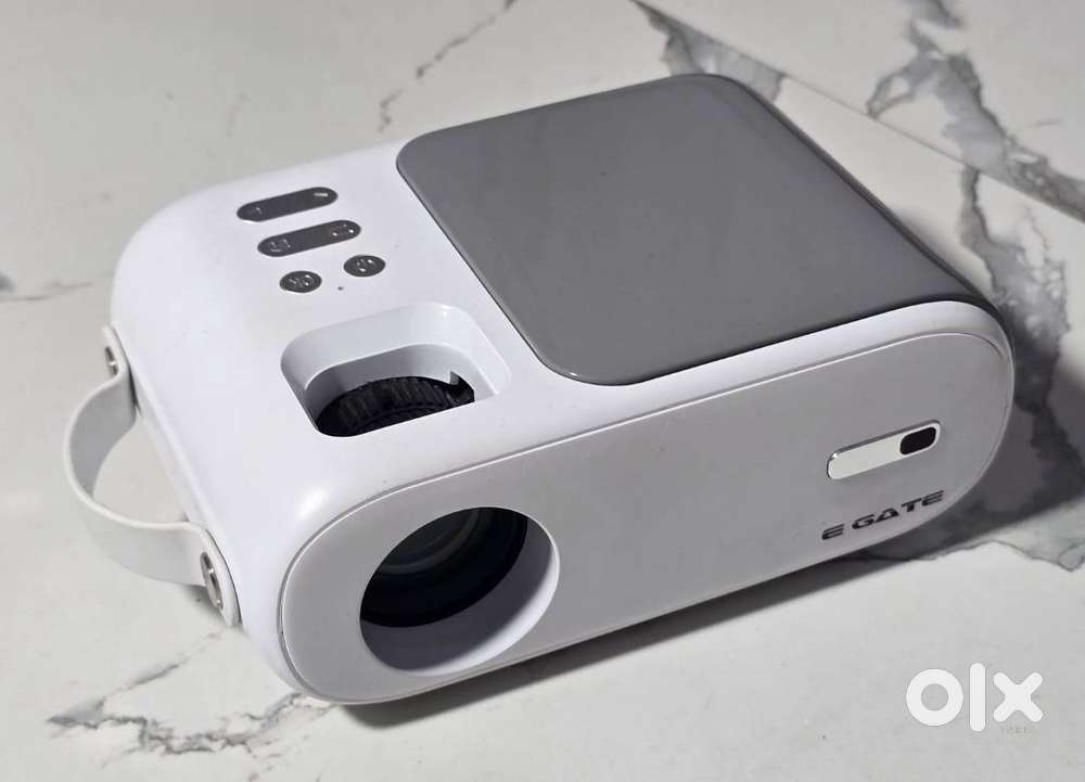 Full HD 1080p Projector, New Condition with HDMI Cable & Box