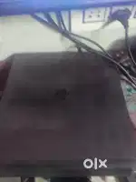 PS4 500gb with 8 games 9.00 software