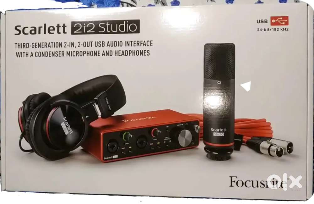 Focusrite 2I2 Dual Input channel Studio Recording Bundle