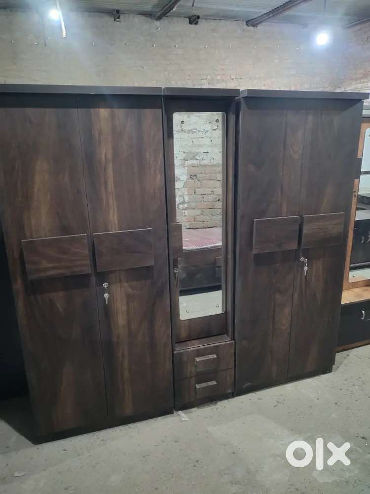 Big  5 door cupboard