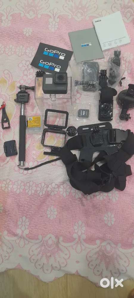 Go pro 6 hero black whit good condition new betray added 12000