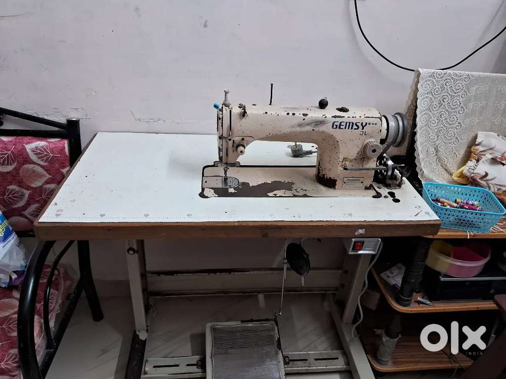 sewing machine