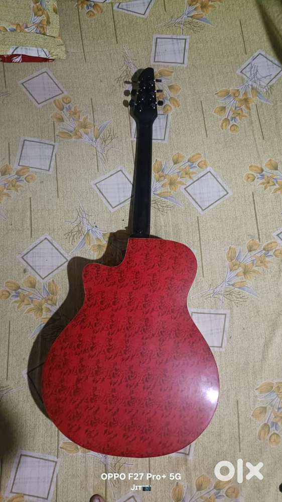 Yemaha guiter