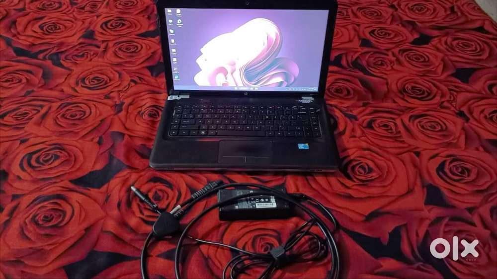 HP IntelCore i3 15.6FHD LED Screen 128gbSSD 300gbHDD 6GBRam HP Charger