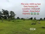 5400 sq feet on road plot bechna hai