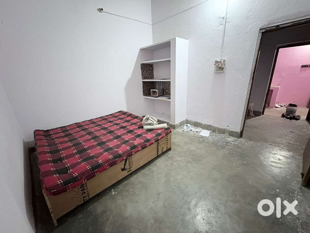 Single Room for Boys in Ratu Road amrud bagaan