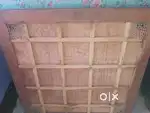 Carrom board