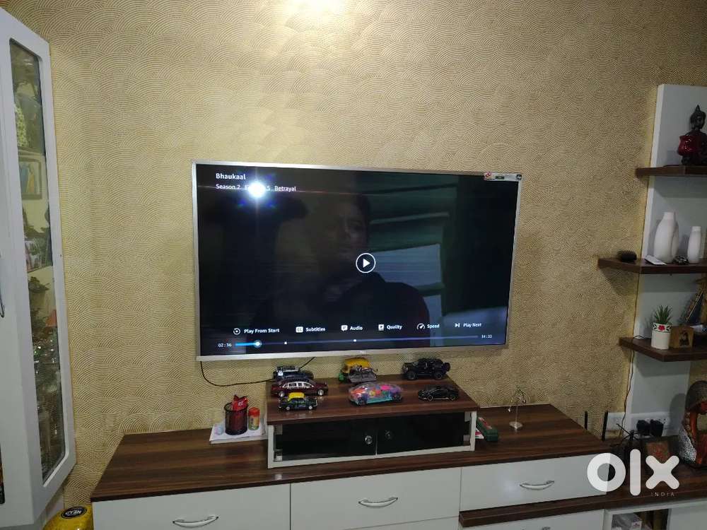 55 inch TCL LED TV ultra HD with remote