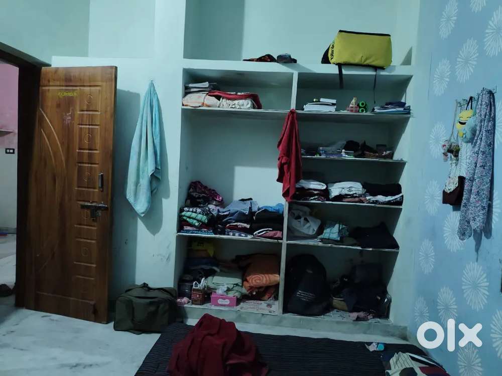 Need a girl for roommate