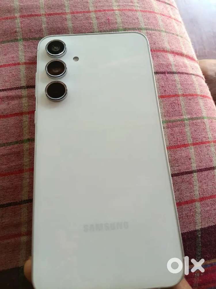 A55 5g 8+256 phone me koi problem nhi hai