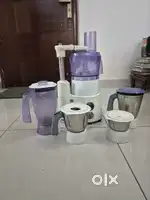Philips food processor with 5 jars