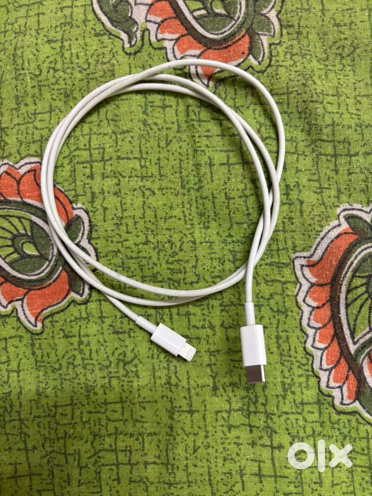 Apple USB-C to lightening cable