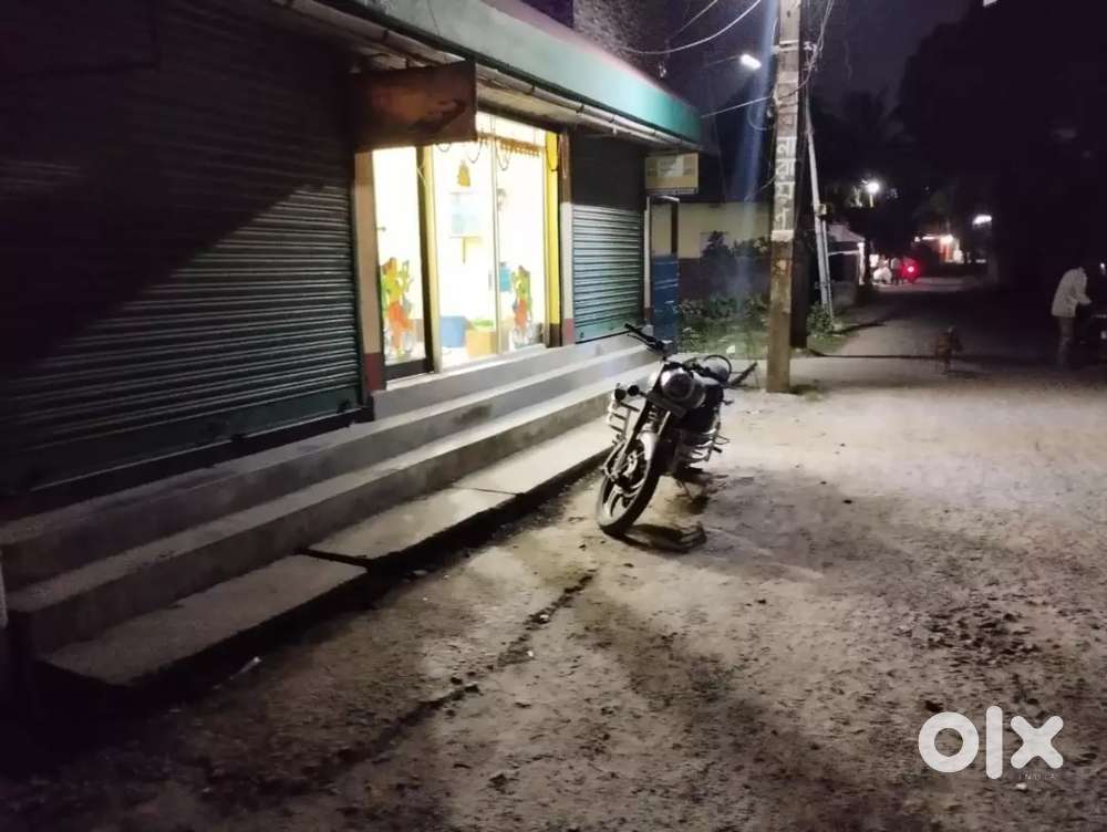 Two shop 110 and 90 sqf retail or office use etc