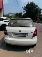 Skoda Fabia 2010 Petrol 57000 Km Driven
