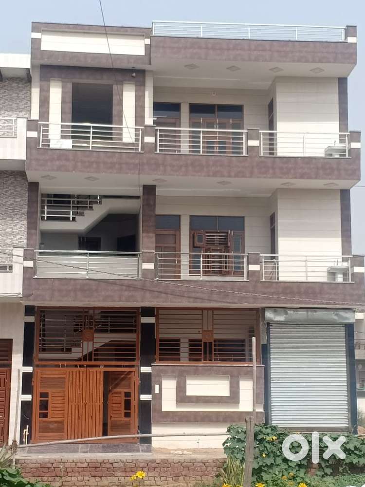 3BHK for rent in 13000 Rs (only for family)