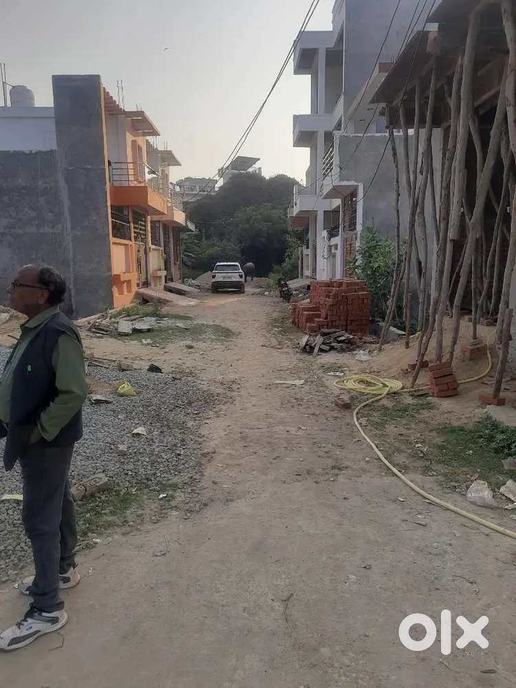 1160 square feet plot for sale in krishna vihar colony sitapur road.