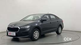 Skoda Slavia Active 1.0L TSI MT, 2022, Petrol