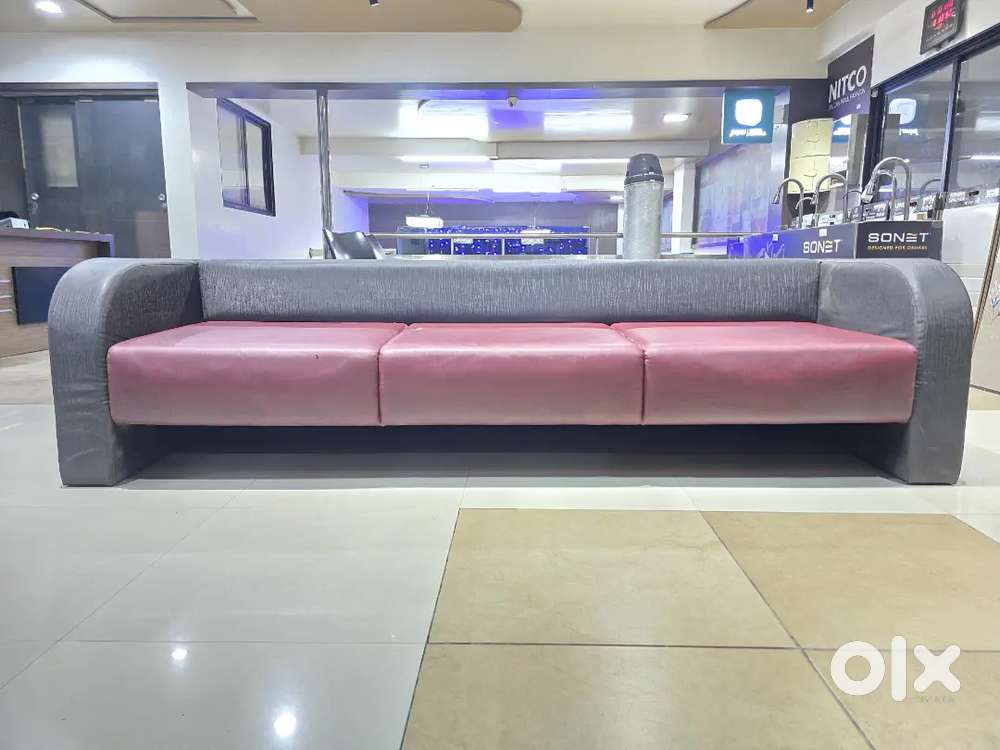 Sofa 8'x2.5' washable material