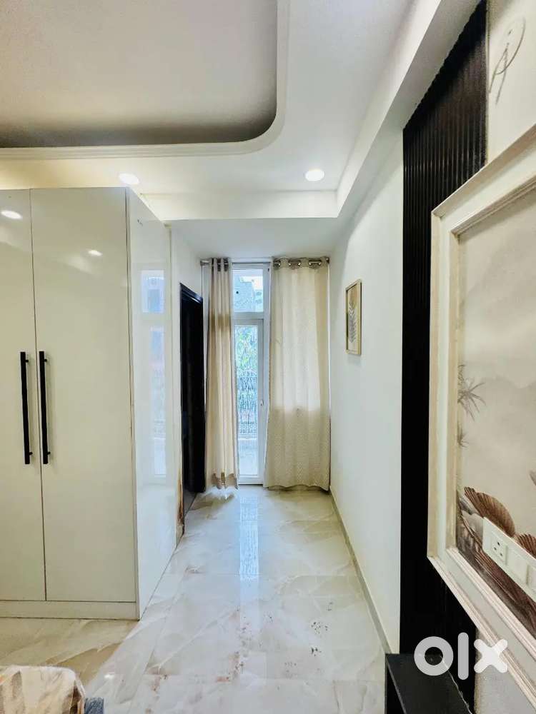 2bhk ready to shift new semi furnished gated society with lift with