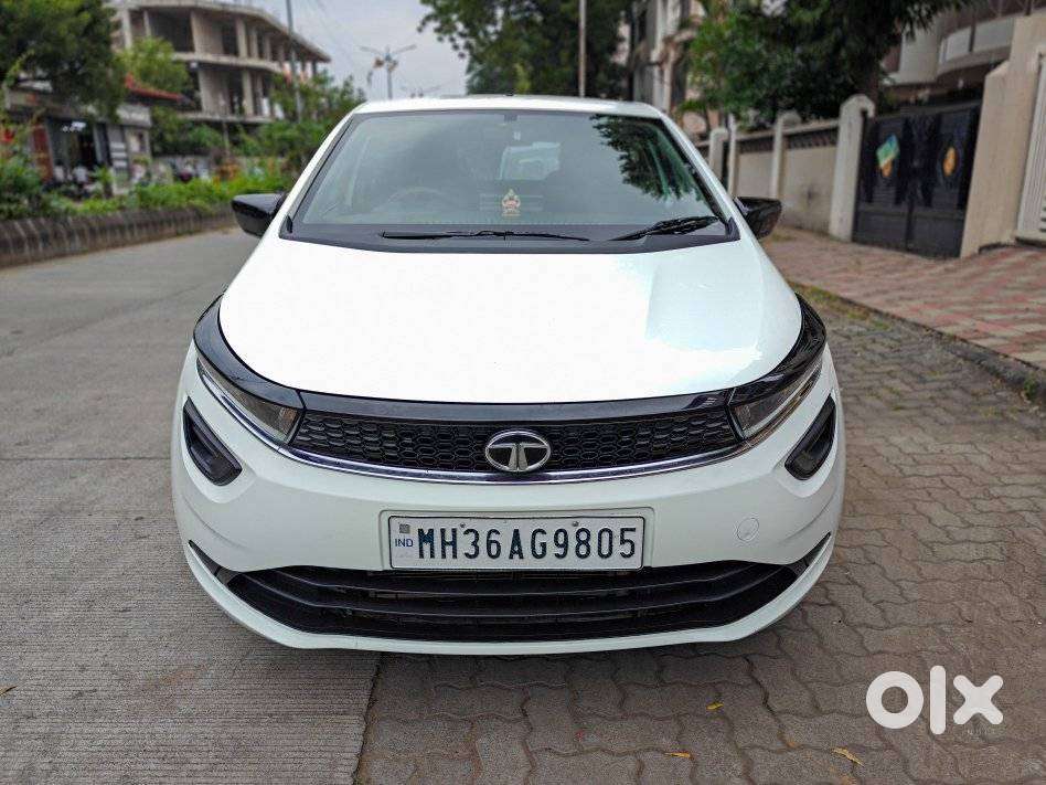 Tata Altroz 1.2 XE, 2023, Petrol