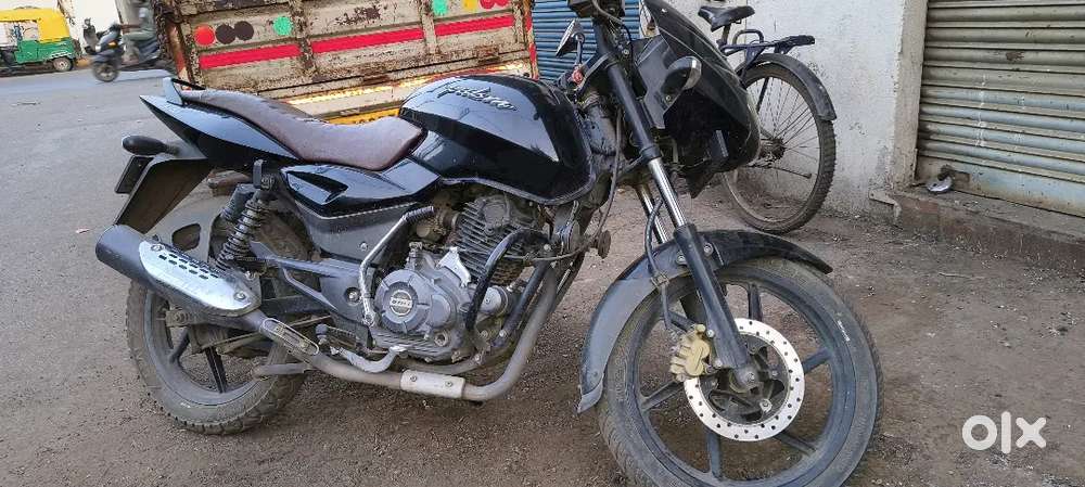 Bajaj pulser