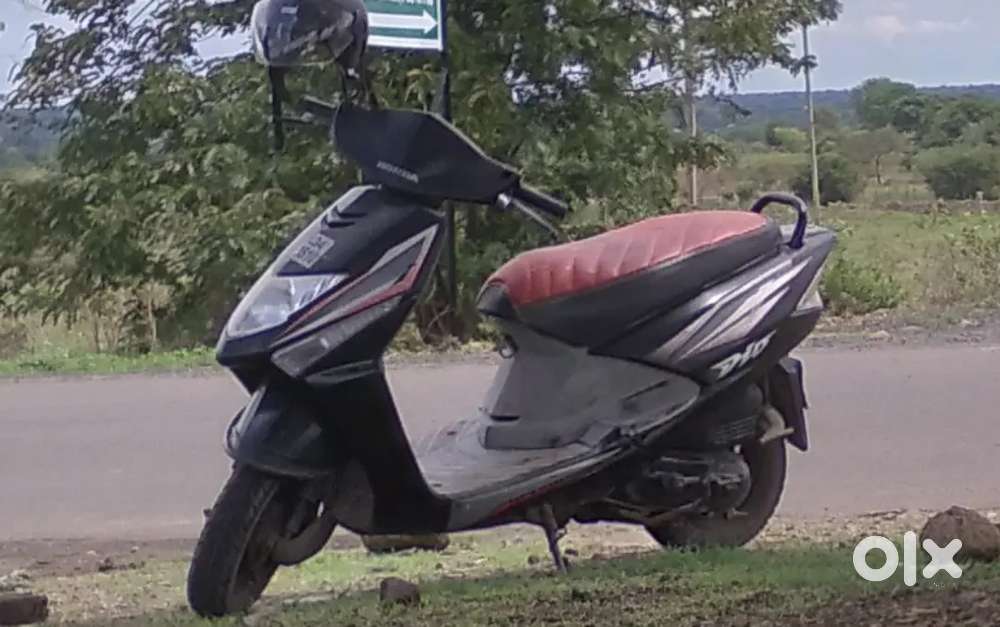 Good condition honda dio scooter new tire new battery