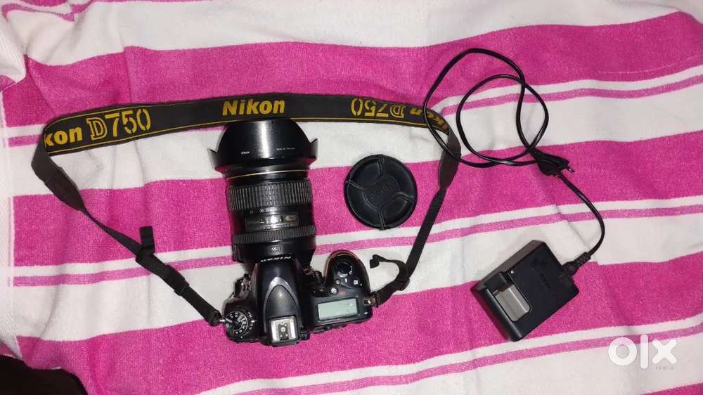 Nikon D 750